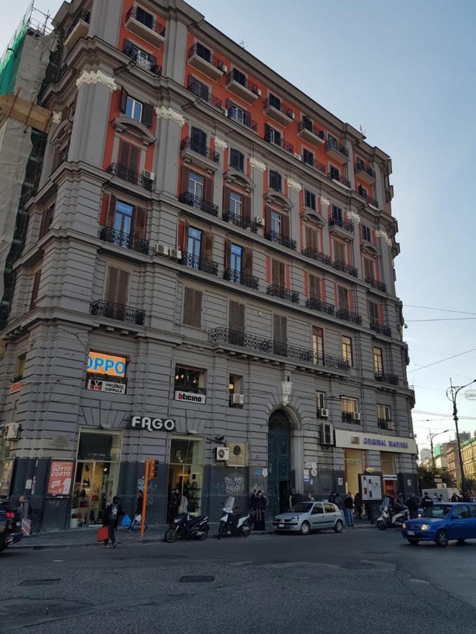 Bed & Breakfast La Peonia Napoli